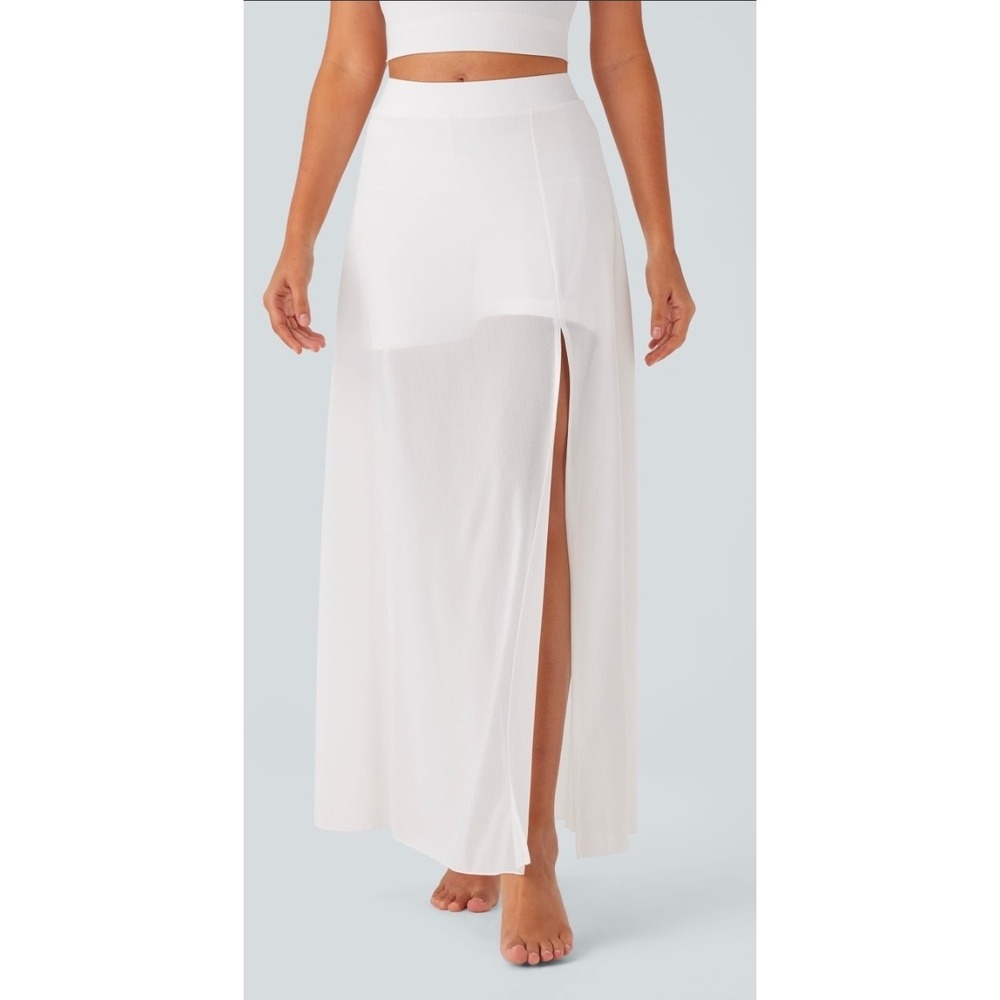 Halara Mid Rise 2-in-1 Maxi Dance Skirt White Size M Pocket NWT
